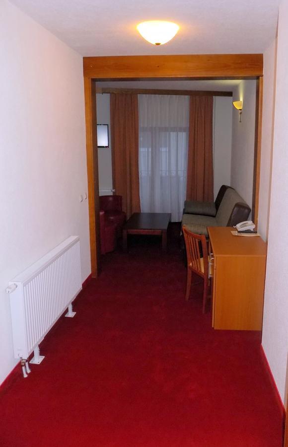 Hotel Knez Kupres  Extérieur photo