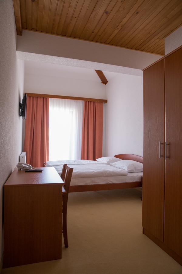 Hotel Knez Kupres  Extérieur photo