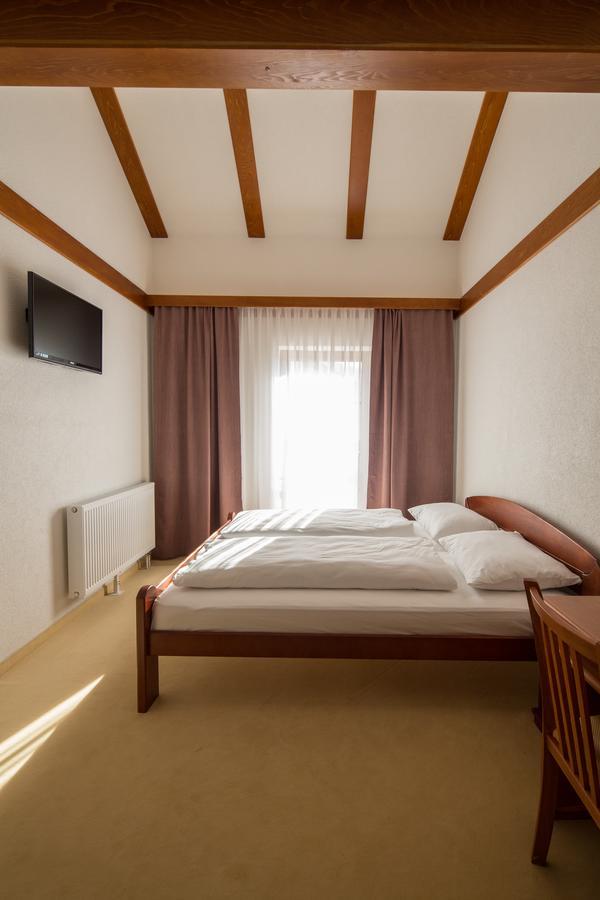 Hotel Knez Kupres  Extérieur photo