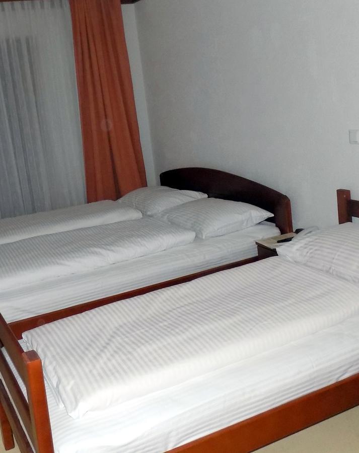 Hotel Knez Kupres  Extérieur photo