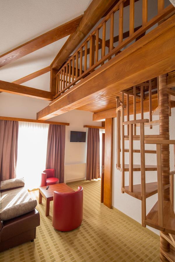 Hotel Knez Kupres  Extérieur photo