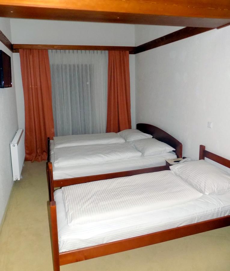 Hotel Knez Kupres  Extérieur photo
