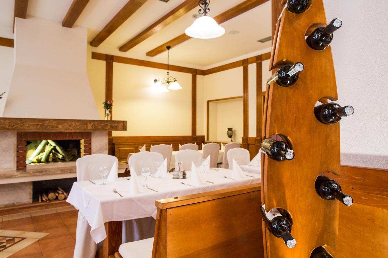 Hotel Knez Kupres  Extérieur photo